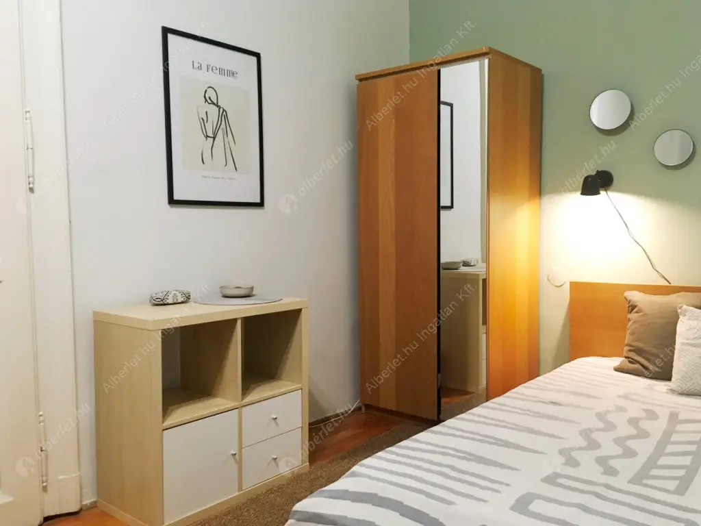 Kiadó albérlet 349000 Ft/hó áron: Budapest, VII. kerület  Kertész utca. Mérete: 96 nm, 3 szobás | Alberlet.hu - 6590836