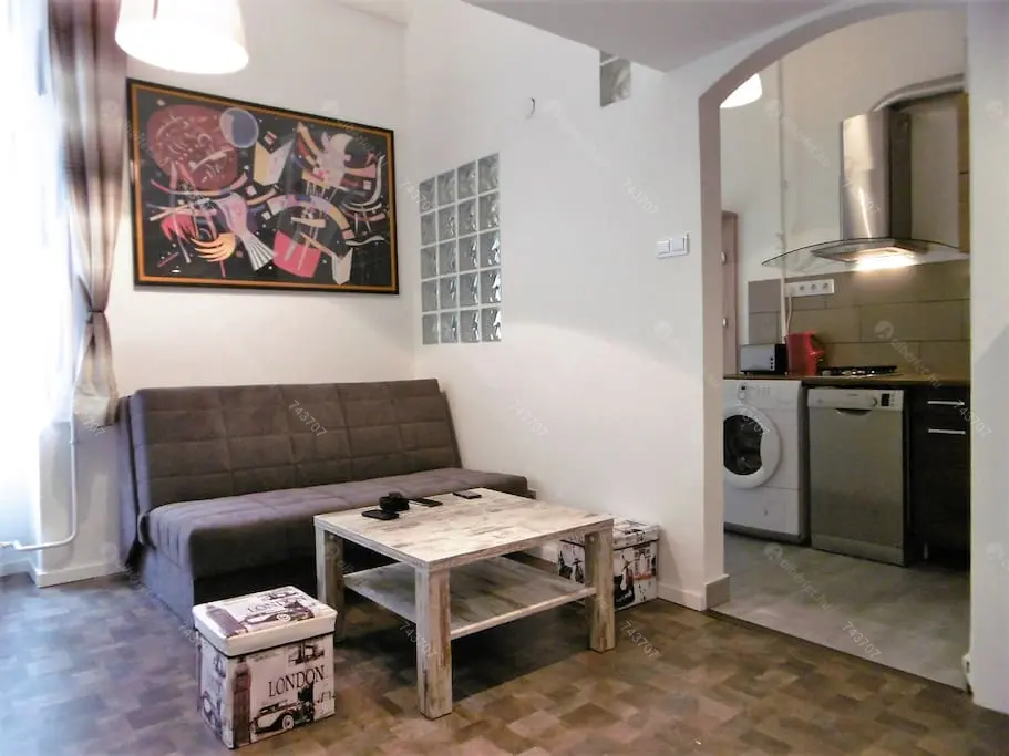 Kiadó albérlet 235000 Ft/hó áron: Budapest, VII. kerület  Király utca. Mérete: 31 nm, 1 szobás | Alberlet.hu - 6216037