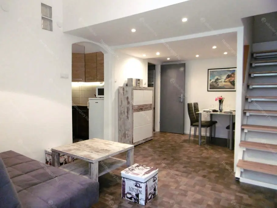 Kiadó albérlet 235000 Ft/hó áron: Budapest, VII. kerület  Király utca. Mérete: 32 nm, 1 szobás | Alberlet.hu - 6705190