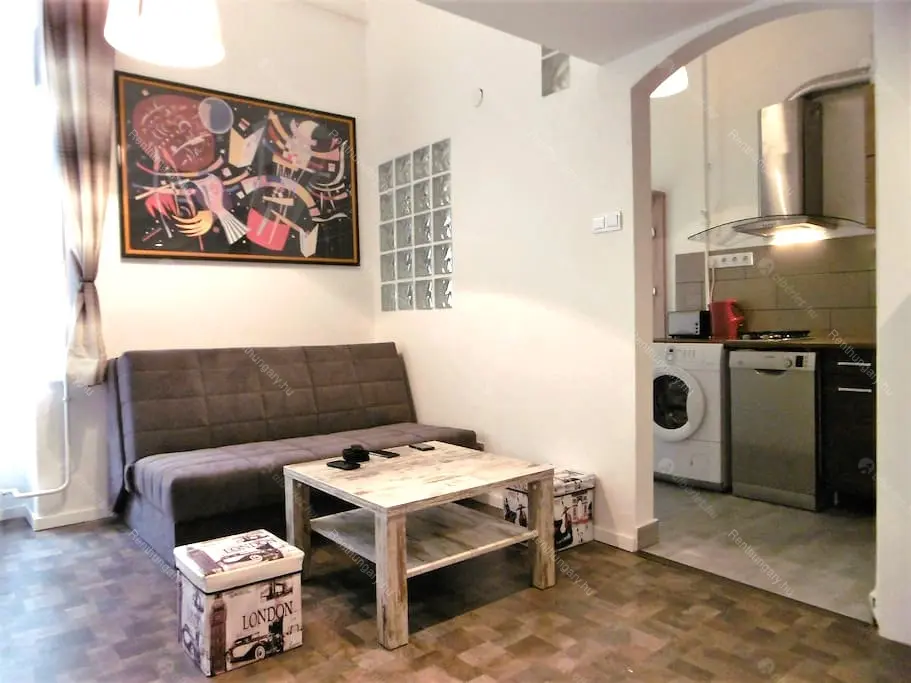 Kiadó albérlet 235000 Ft/hó áron: Budapest, VII. kerület  Király utca. Mérete: 32 nm, 1 szobás | Alberlet.hu - 6705191