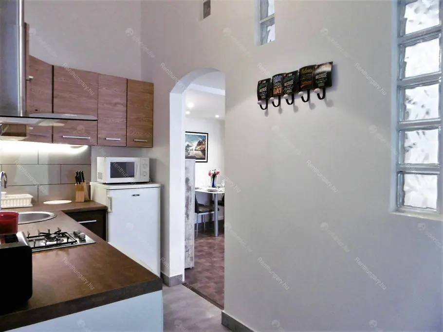 Kiadó albérlet 235000 Ft/hó áron: Budapest, VII. kerület  Király utca. Mérete: 32 nm, 1 szobás | Alberlet.hu - 6705196