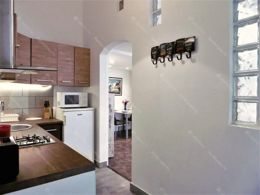 Kiadó albérlet 235000 Ft/hó áron: Budapest, VII. kerület  Király utca. Mérete: 32 nm, 1 szobás | Alberlet.hu - 6705197