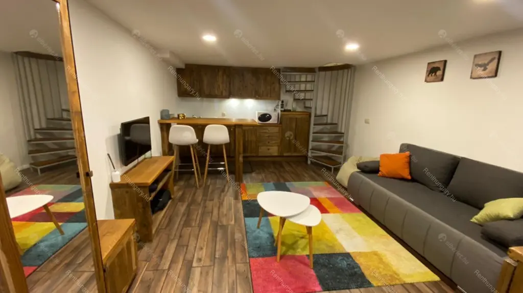 Kiadó albérlet 220000 Ft/hó áron: Budapest, VII. kerület  Király utca. Mérete: 46 nm, 2 szobás | Alberlet.hu - 6654837