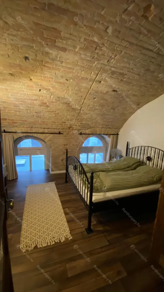 Kiadó albérlet 220000 Ft/hó áron: Budapest, VII. kerület  Király utca. Mérete: 46 nm, 2 szobás | Alberlet.hu - 6654840