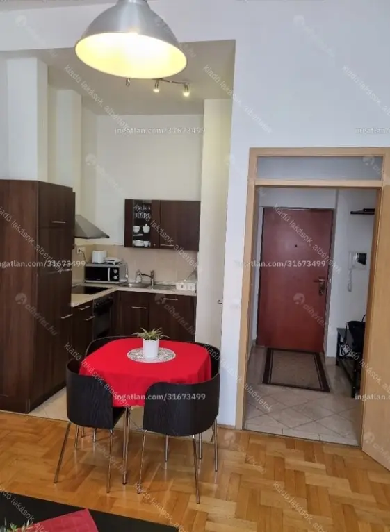 Kiadó albérlet 280000 Ft/hó áron: Budapest, VII. kerület  Király utca. Mérete: 47 nm, 2 szobás | Alberlet.hu - 6647755