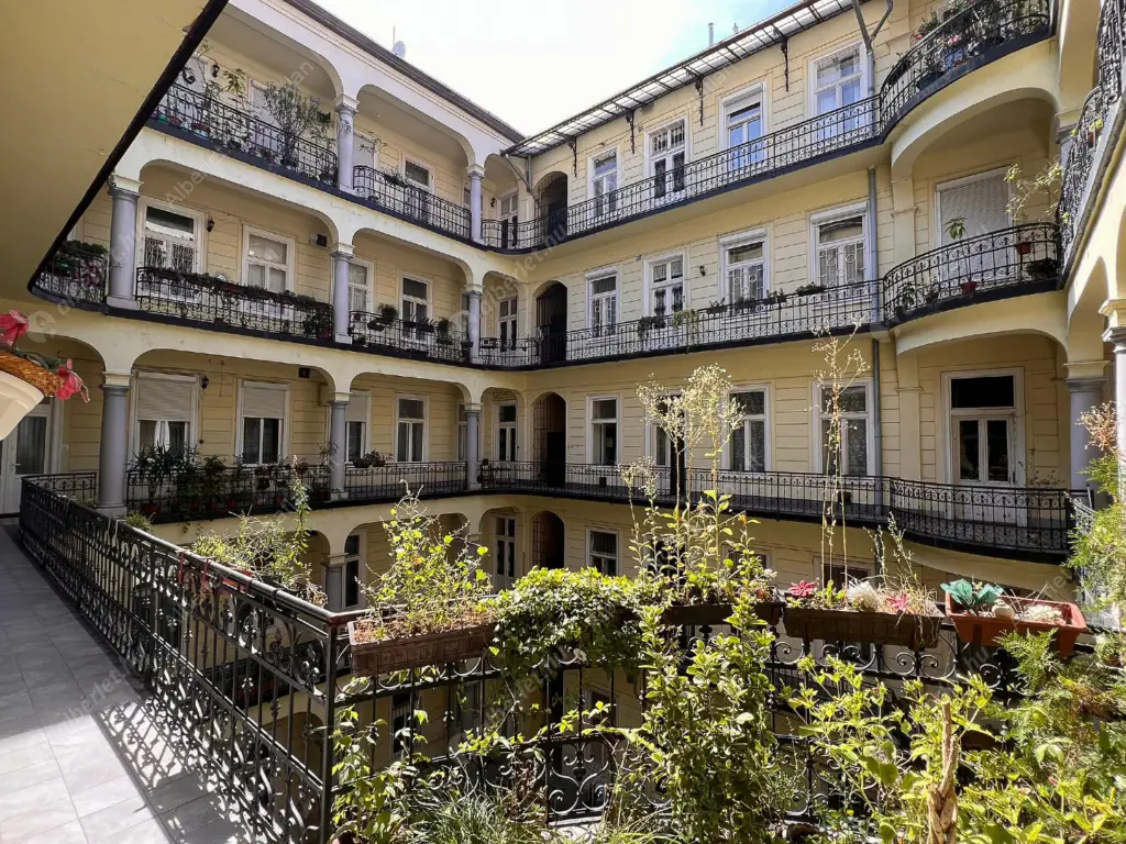 Kiadó albérlet 250000 Ft/hó áron: Budapest, VII. kerület  Király utca. Mérete: 57 nm, 2 szobás | Alberlet.hu - 6611507