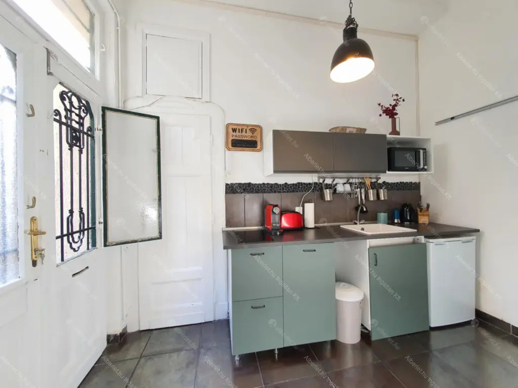 Kiadó albérlet 330000 Ft/hó áron: Budapest, VII. kerület  Király utca. Mérete: 65 nm, 2 szobás | Alberlet.hu - 6654806