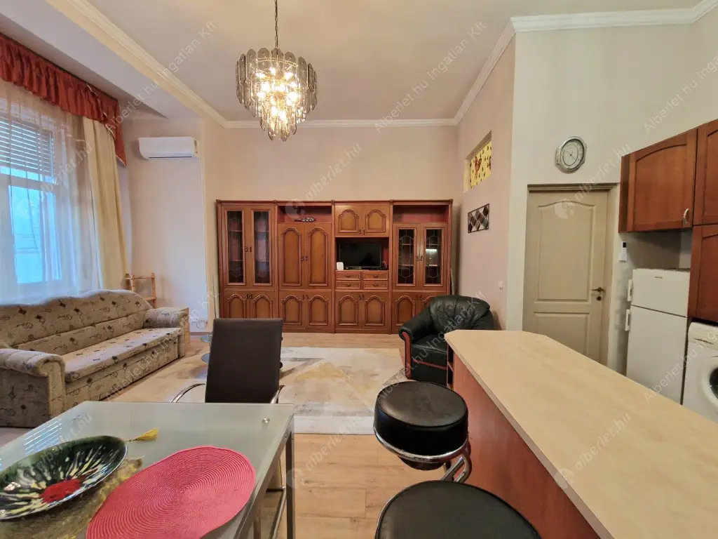 Kiadó albérlet 280000 Ft/hó áron: Budapest, VII. kerület  Király utca. Mérete: 73 nm, 2 szobás | Alberlet.hu - 6569840