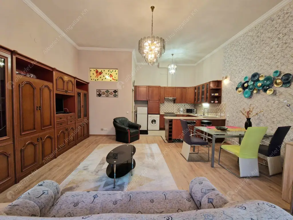 Kiadó albérlet 280000 Ft/hó áron: Budapest, VII. kerület  Király utca. Mérete: 73 nm, 2 szobás | Alberlet.hu - 6569842