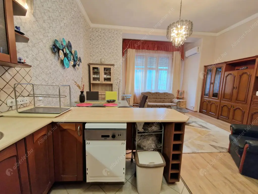 Kiadó albérlet 280000 Ft/hó áron: Budapest, VII. kerület  Király utca. Mérete: 73 nm, 2 szobás | Alberlet.hu - 6569851