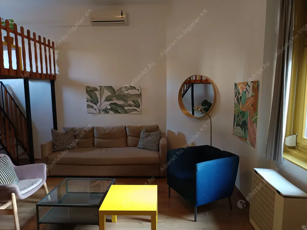 Kiadó albérlet 250000 Ft/hó áron: Budapest, VII. kerület  Klauzál tér. Mérete: 37 nm, 1 szobás | Alberlet.hu - 6582563