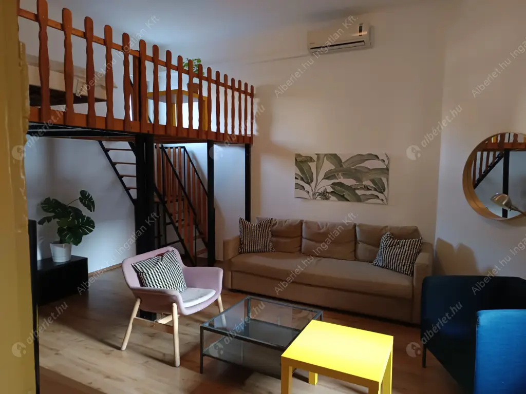 Kiadó albérlet 230000 Ft/hó áron: Budapest, VII. kerület  Klauzál tér. Mérete: 37 nm, 1 szobás | Alberlet.hu - 6589105