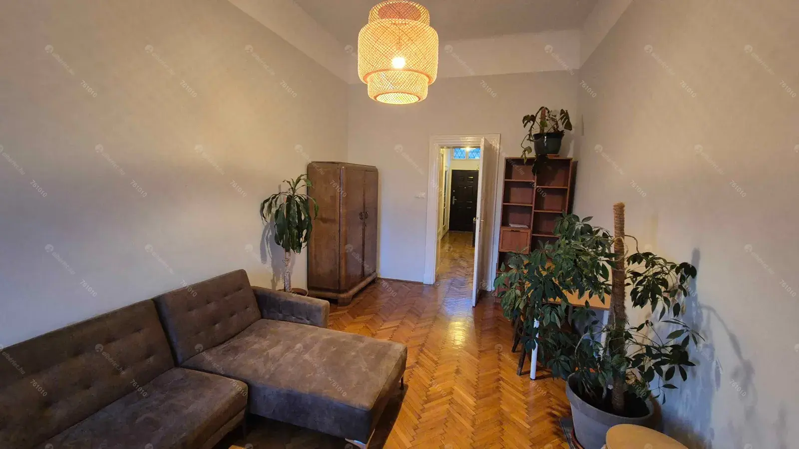 Kiadó albérlet 250000 Ft/hó áron: Budapest, VII. kerület  Klauzál tér. Mérete: 53 nm, 2 szobás | Alberlet.hu - 6709462