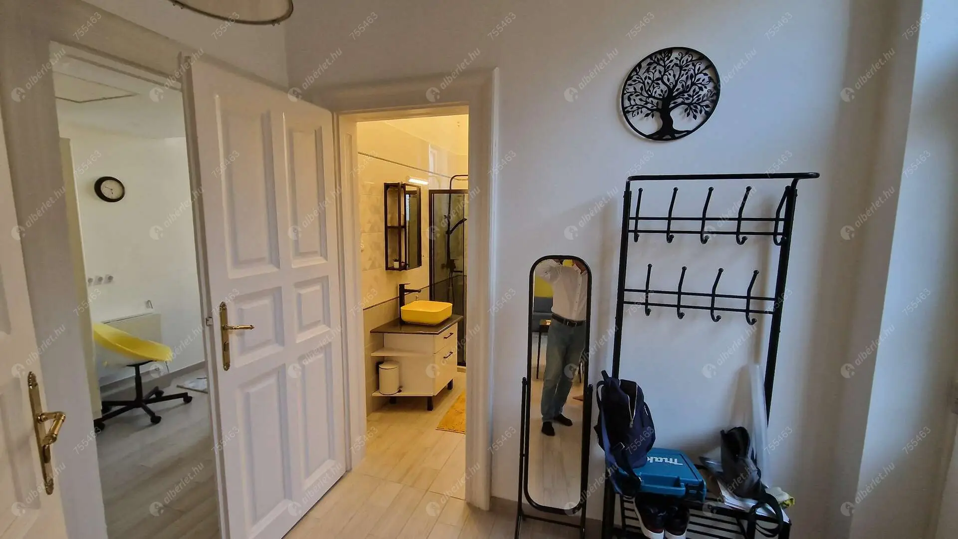 Kiadó albérlet 290000 Ft/hó áron: Budapest, VII. kerület  Klauzál tér. Mérete: 55 nm, 3 szobás | Alberlet.hu - 6371766