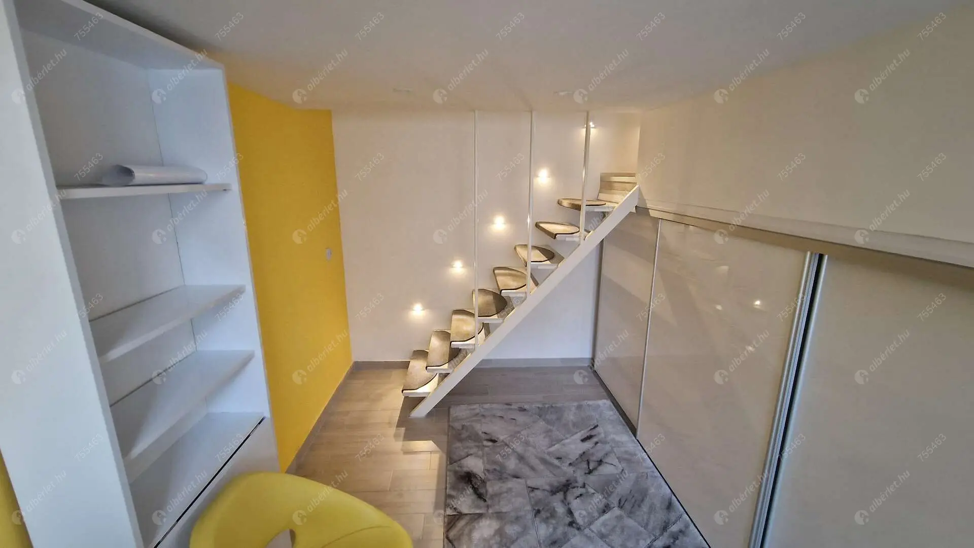 Kiadó albérlet 290000 Ft/hó áron: Budapest, VII. kerület  Klauzál tér. Mérete: 55 nm, 3 szobás | Alberlet.hu - 6371769