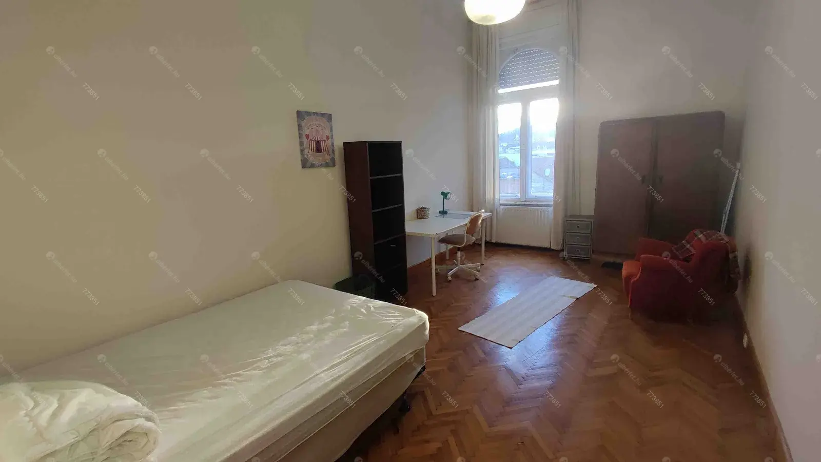 Kiadó albérlet 290000 Ft/hó áron: Budapest, VII. kerület  Klauzál tér. Mérete: 74 nm, 2 szobás | Alberlet.hu - 6657052