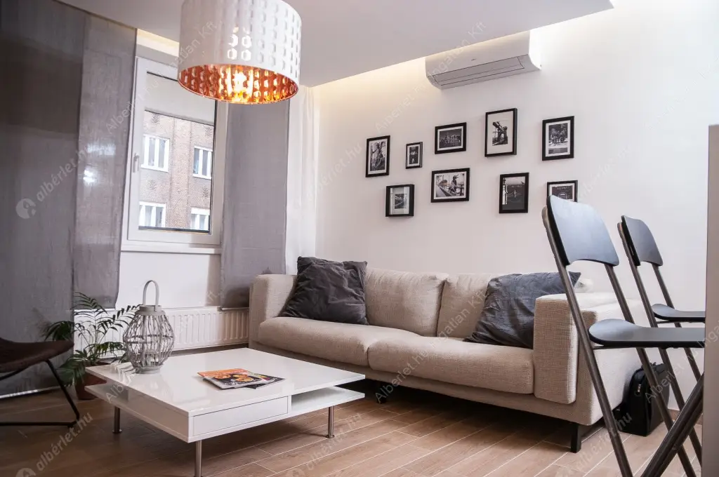 Kiadó albérlet 401000 Ft/hó áron: Budapest, VII. kerület  Madách Imre tér. Mérete: 59 nm, 2 szobás | Alberlet.hu - 6517394