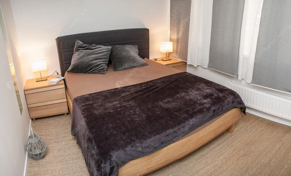 Kiadó albérlet 401000 Ft/hó áron: Budapest, VII. kerület  Madách Imre tér. Mérete: 59 nm, 2 szobás | Alberlet.hu - 6517398