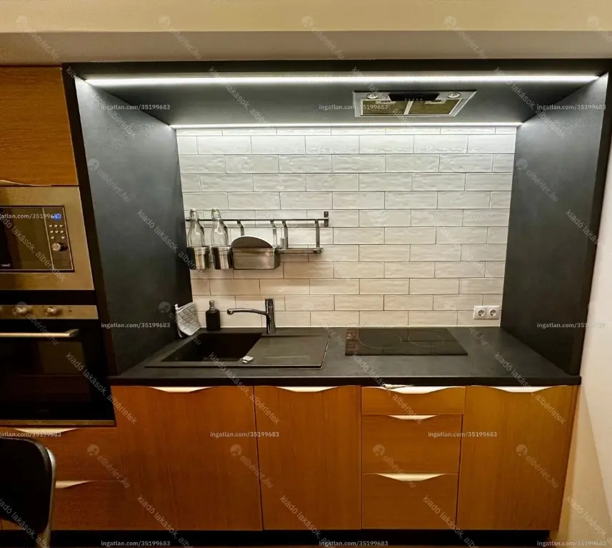 Kiadó albérlet 360000 Ft/hó áron: Budapest, VII. kerület  Madách Imre tér. Mérete: 60 nm, 2 szobás | Alberlet.hu - 6647837