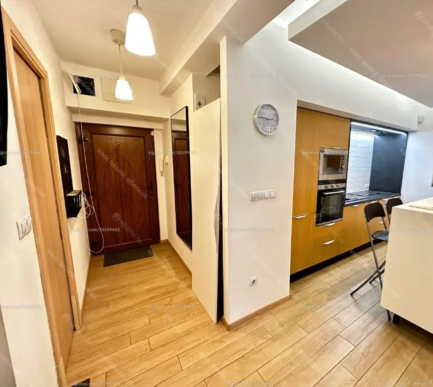 Kiadó albérlet 360000 Ft/hó áron: Budapest, VII. kerület  Madách Imre tér. Mérete: 60 nm, 2 szobás | Alberlet.hu - 6647838