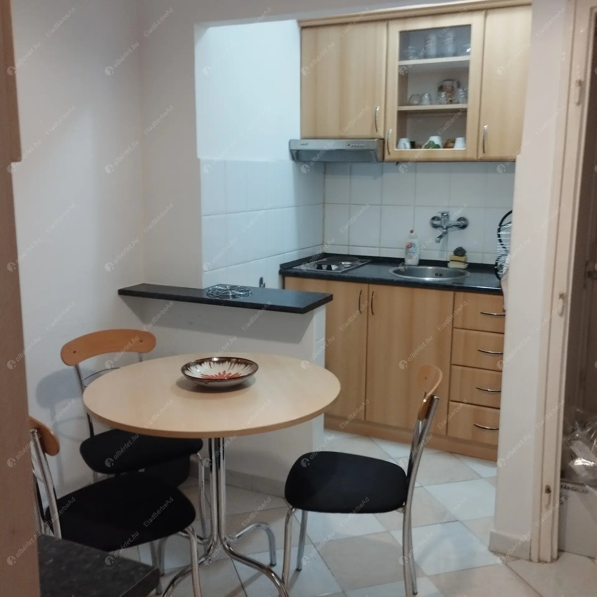 Kiadó albérlet 270000 Ft/hó áron: Budapest, VII. kerület  Madách Imre út. Mérete: 51 nm, 2 szobás | Alberlet.hu - 6544027