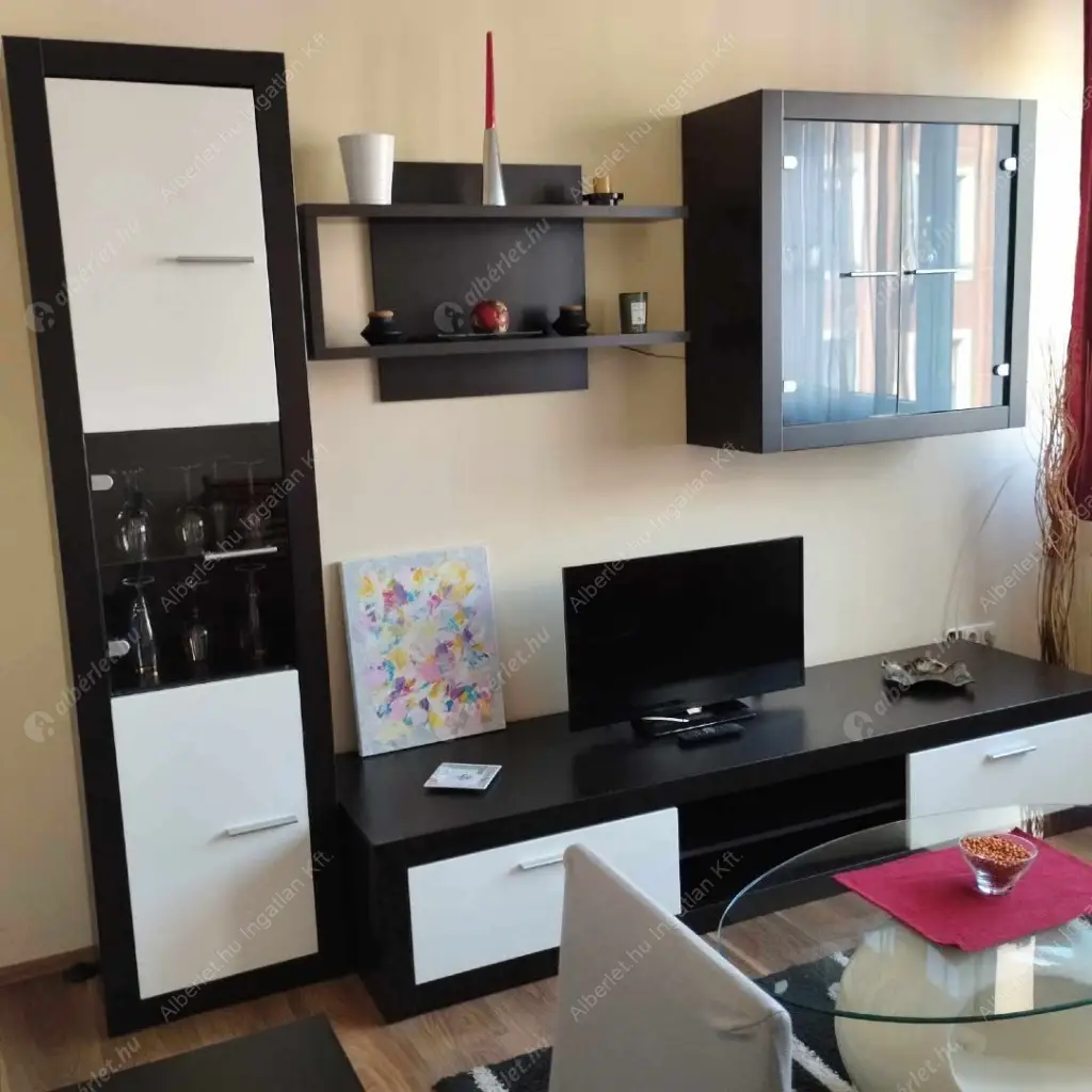 Kiadó albérlet 280000 Ft/hó áron: Budapest, VII. kerület  Madách Imre út. Mérete: 52 nm, 2 szobás | Alberlet.hu - 6557980