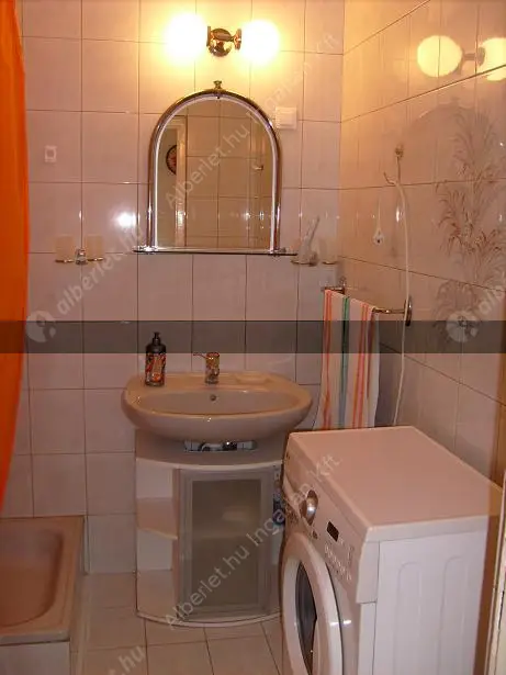 Kiadó albérlet 280000 Ft/hó áron: Budapest, VII. kerület  Madách Imre út. Mérete: 52 nm, 2 szobás | Alberlet.hu - 6557991