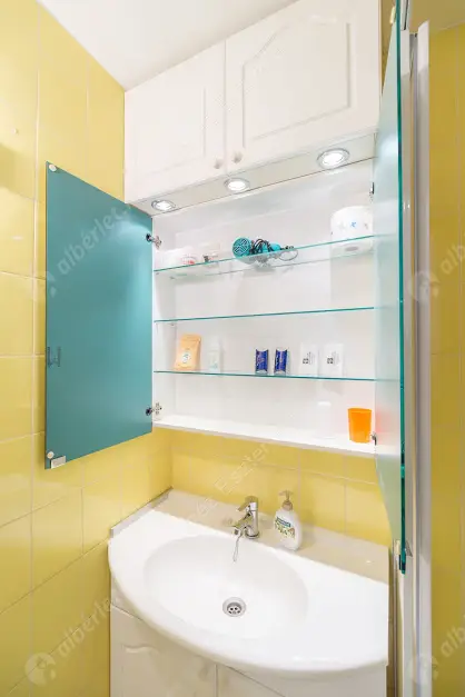 Kiadó albérlet 350000 Ft/hó áron: Budapest, VII. kerület  Madách Imre út. Mérete: 52 nm, 1 szobás | Alberlet.hu - 6548463