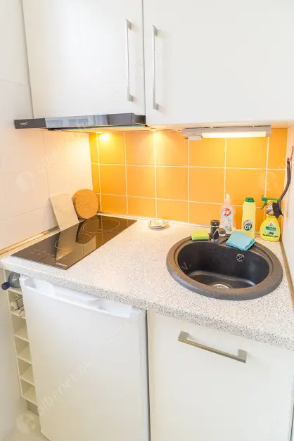 Kiadó albérlet 350000 Ft/hó áron: Budapest, VII. kerület  Madách Imre út. Mérete: 52 nm, 1 szobás | Alberlet.hu - 6548465