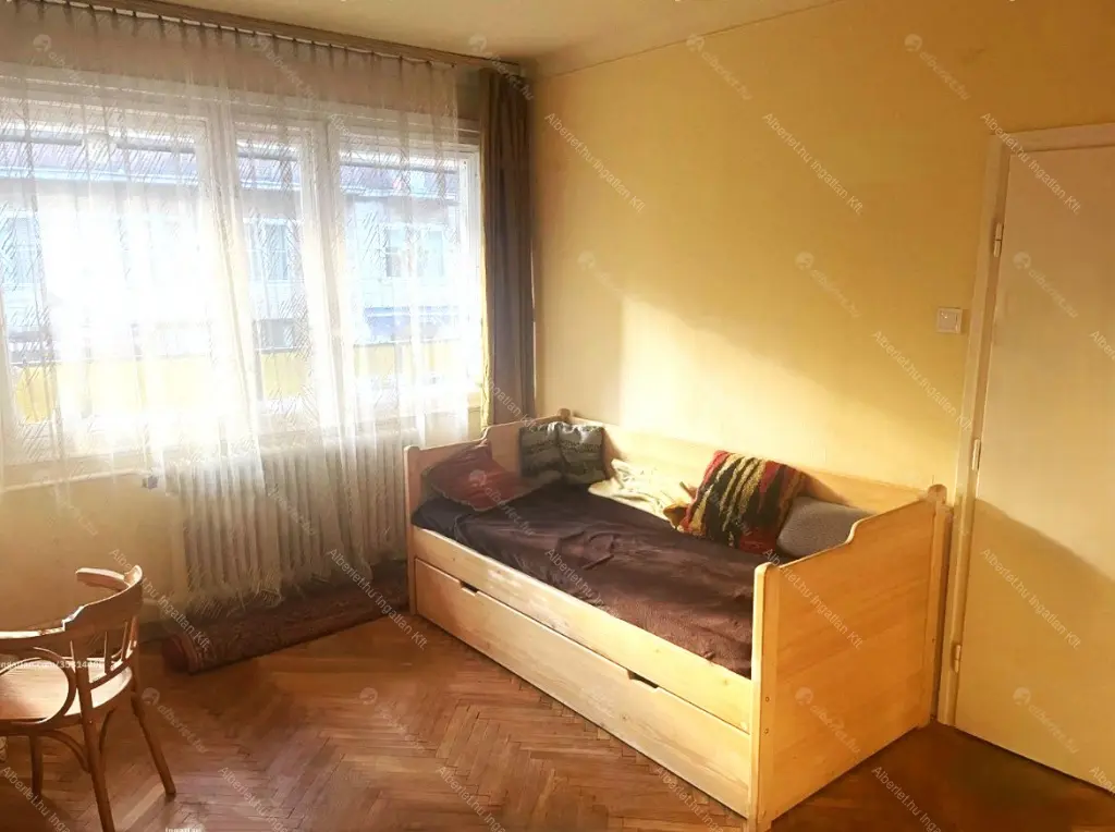 Kiadó albérlet 295000 Ft/hó áron: Budapest, VII. kerület  Madách Imre út. Mérete: 73 nm, 2 szobás | Alberlet.hu - 6691330