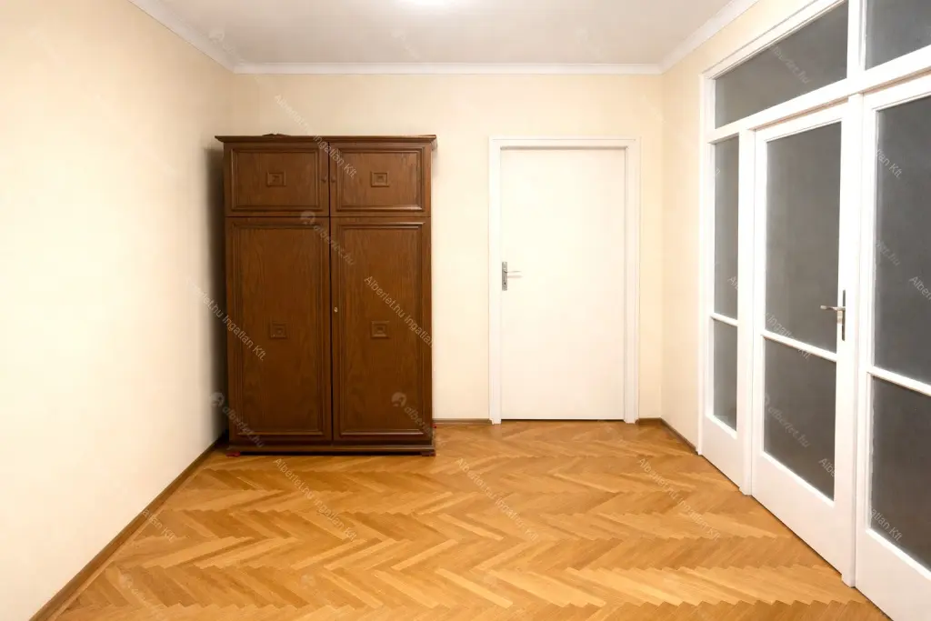 Kiadó albérlet 295000 Ft/hó áron: Budapest, VII. kerület  Madách Imre út. Mérete: 73 nm, 2 szobás | Alberlet.hu - 6691333