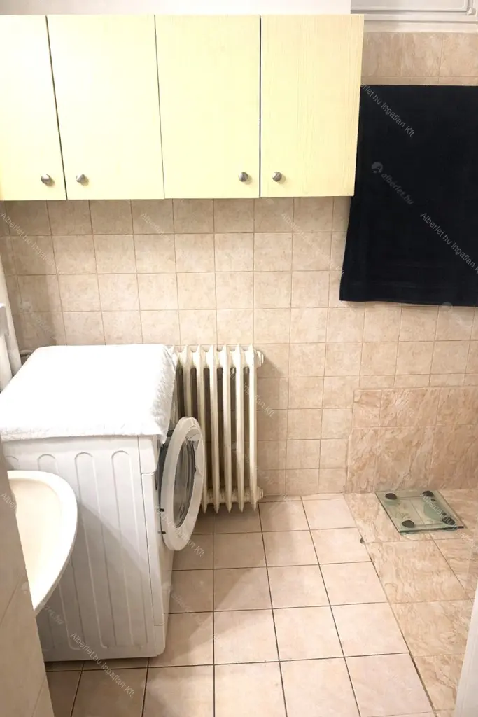 Kiadó albérlet 295000 Ft/hó áron: Budapest, VII. kerület  Madách Imre út. Mérete: 73 nm, 2 szobás | Alberlet.hu - 6703308