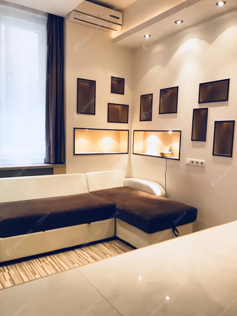 Kiadó albérlet 232000 Ft/hó áron: Budapest, VII. kerület  Madách tér. Mérete: 27 nm, 1 szobás | Alberlet.hu - 6563221