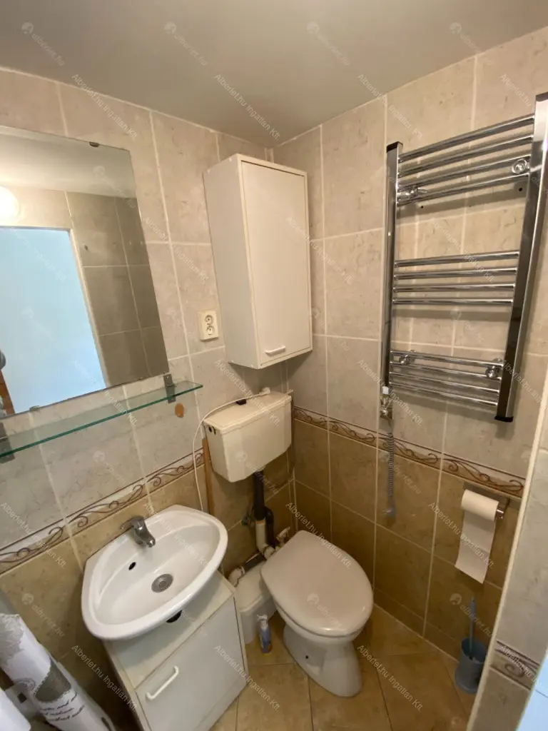 Kiadó albérlet 185000 Ft/hó áron: Budapest, VII. kerület  Marek József utca. Mérete: 27 nm, 1 szobás | Alberlet.hu - 6681434