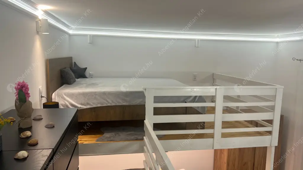 Kiadó albérlet 250000 Ft/hó áron: Budapest, VII. kerület  Marek József utca. Mérete: 35 nm, 1 szobás | Alberlet.hu - 6570043