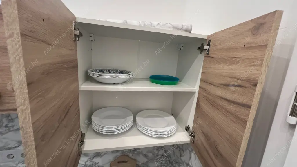 Kiadó albérlet 250000 Ft/hó áron: Budapest, VII. kerület  Marek József utca. Mérete: 35 nm, 1 szobás | Alberlet.hu - 6570049