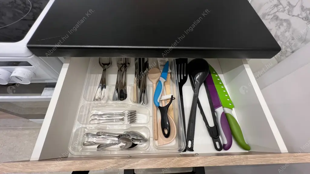 Kiadó albérlet 250000 Ft/hó áron: Budapest, VII. kerület  Marek József utca. Mérete: 35 nm, 1 szobás | Alberlet.hu - 6570050