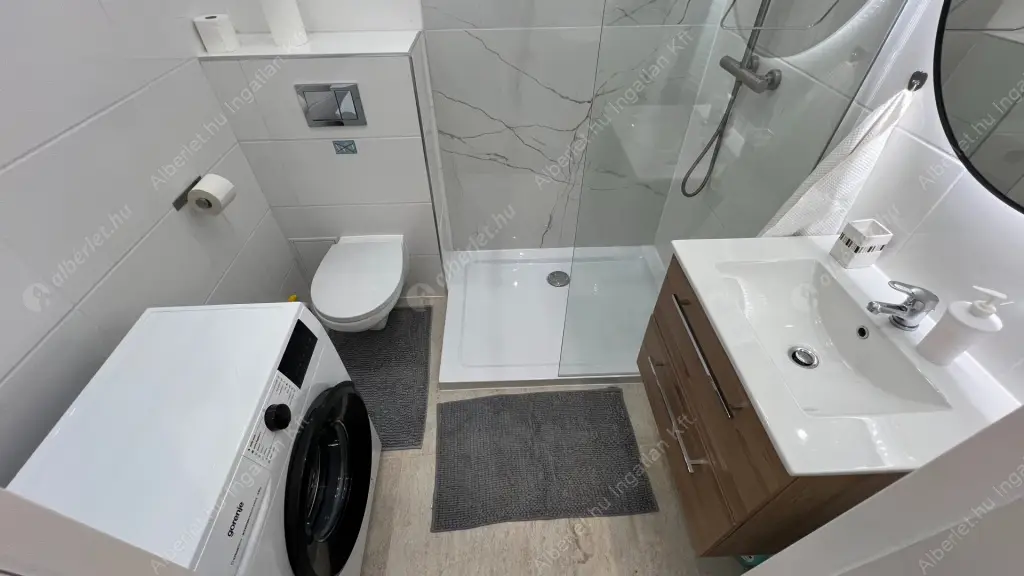 Kiadó albérlet 250000 Ft/hó áron: Budapest, VII. kerület  Marek József utca. Mérete: 35 nm, 1 szobás | Alberlet.hu - 6570051