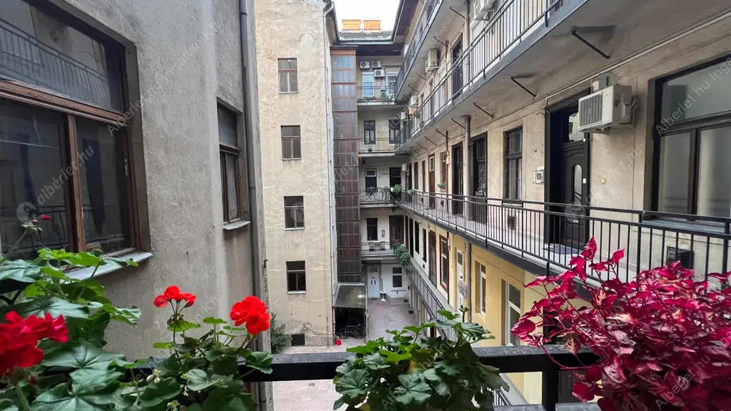 Kiadó albérlet 250000 Ft/hó áron: Budapest, VII. kerület  Marek József utca. Mérete: 35 nm, 1 szobás | Alberlet.hu - 6570054