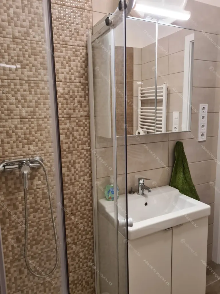 Kiadó albérlet 280000 Ft/hó áron: Budapest, VII. kerület  Marek József utca. Mérete: 50 nm, 2 szobás | Alberlet.hu - 6662703