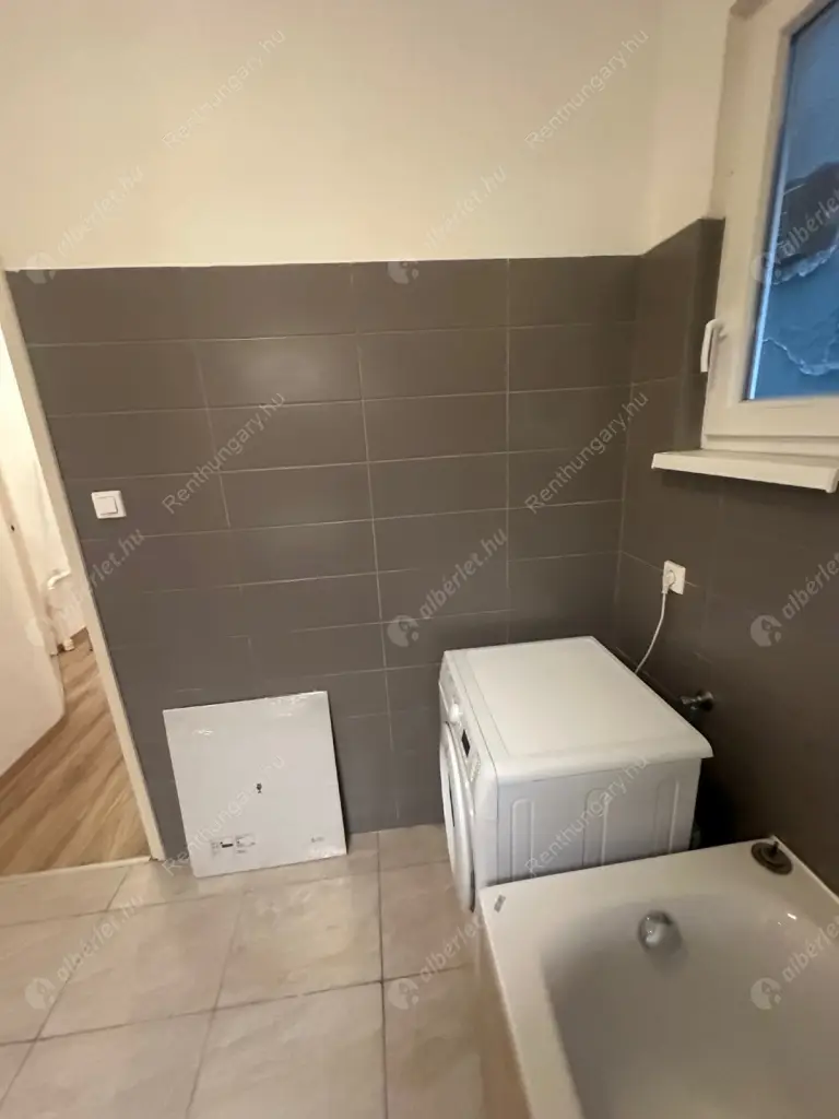 Kiadó albérlet 320000 Ft/hó áron: Budapest, VII. kerület  Marek József utca. Mérete: 60 nm, 2 szobás | Alberlet.hu - 6584506