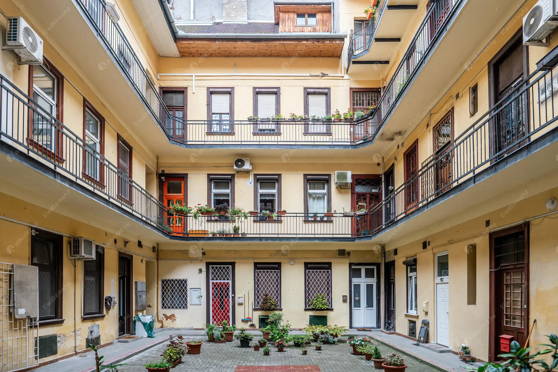 Kiadó albérlet 300000 Ft/hó áron: Budapest, VII. kerület  Murányi utca. Mérete: 41 nm, 1 szobás | Alberlet.hu - 6543594