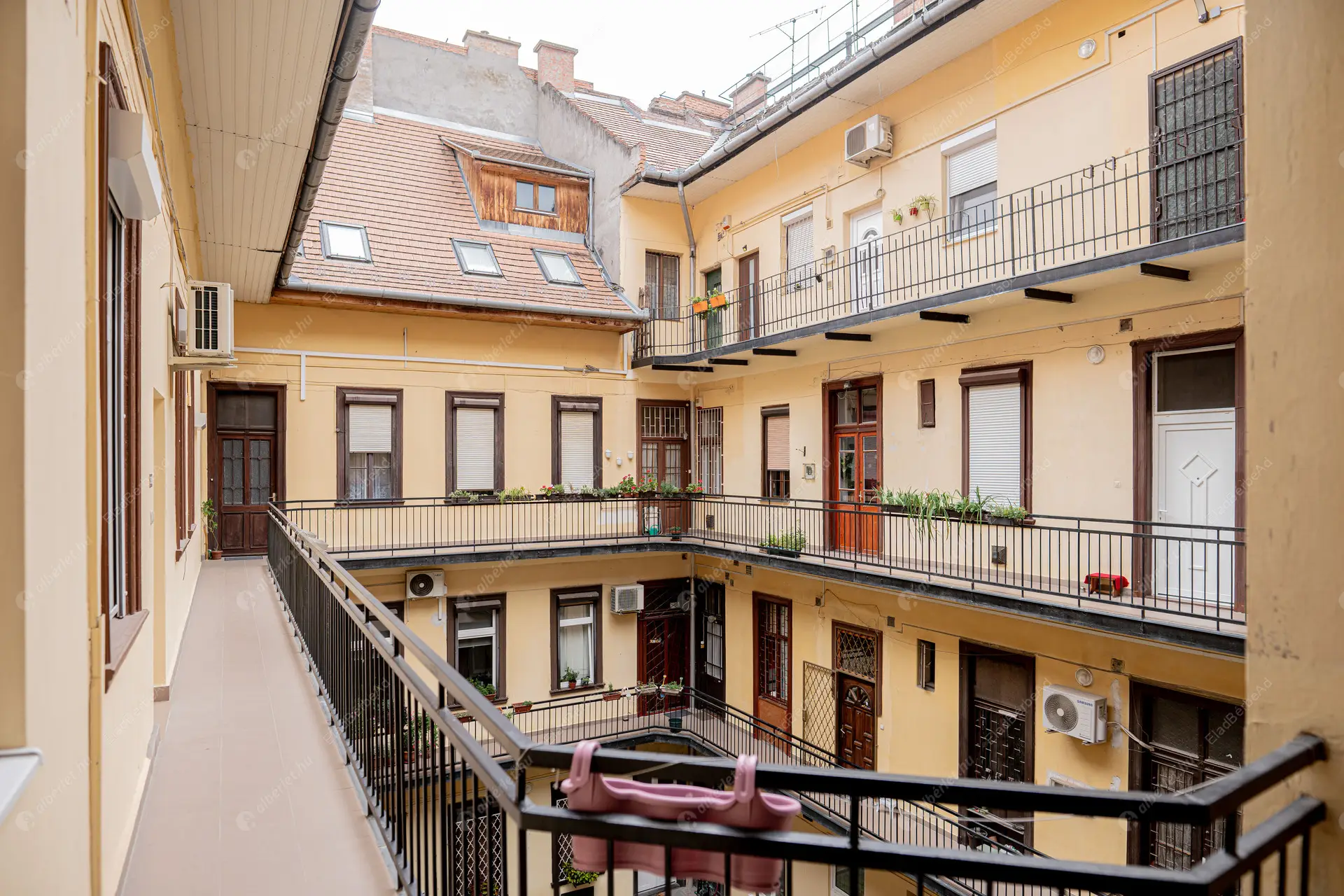 Kiadó albérlet 300000 Ft/hó áron: Budapest, VII. kerület  Murányi utca. Mérete: 41 nm, 1 szobás | Alberlet.hu - 6543595