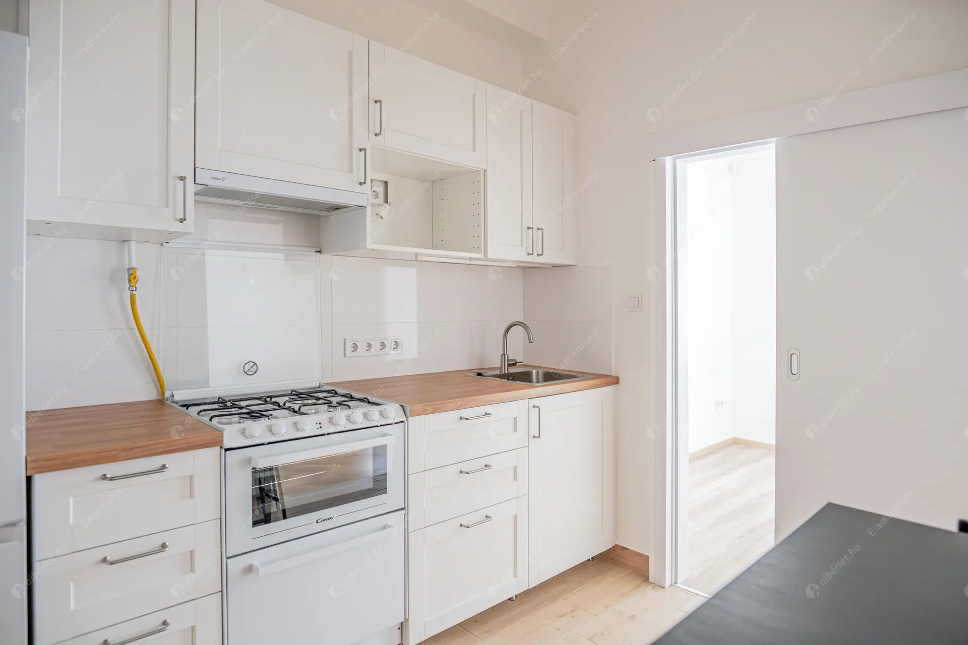 Kiadó albérlet 300000 Ft/hó áron: Budapest, VII. kerület  Murányi utca. Mérete: 41 nm, 1 szobás | Alberlet.hu - 6543606