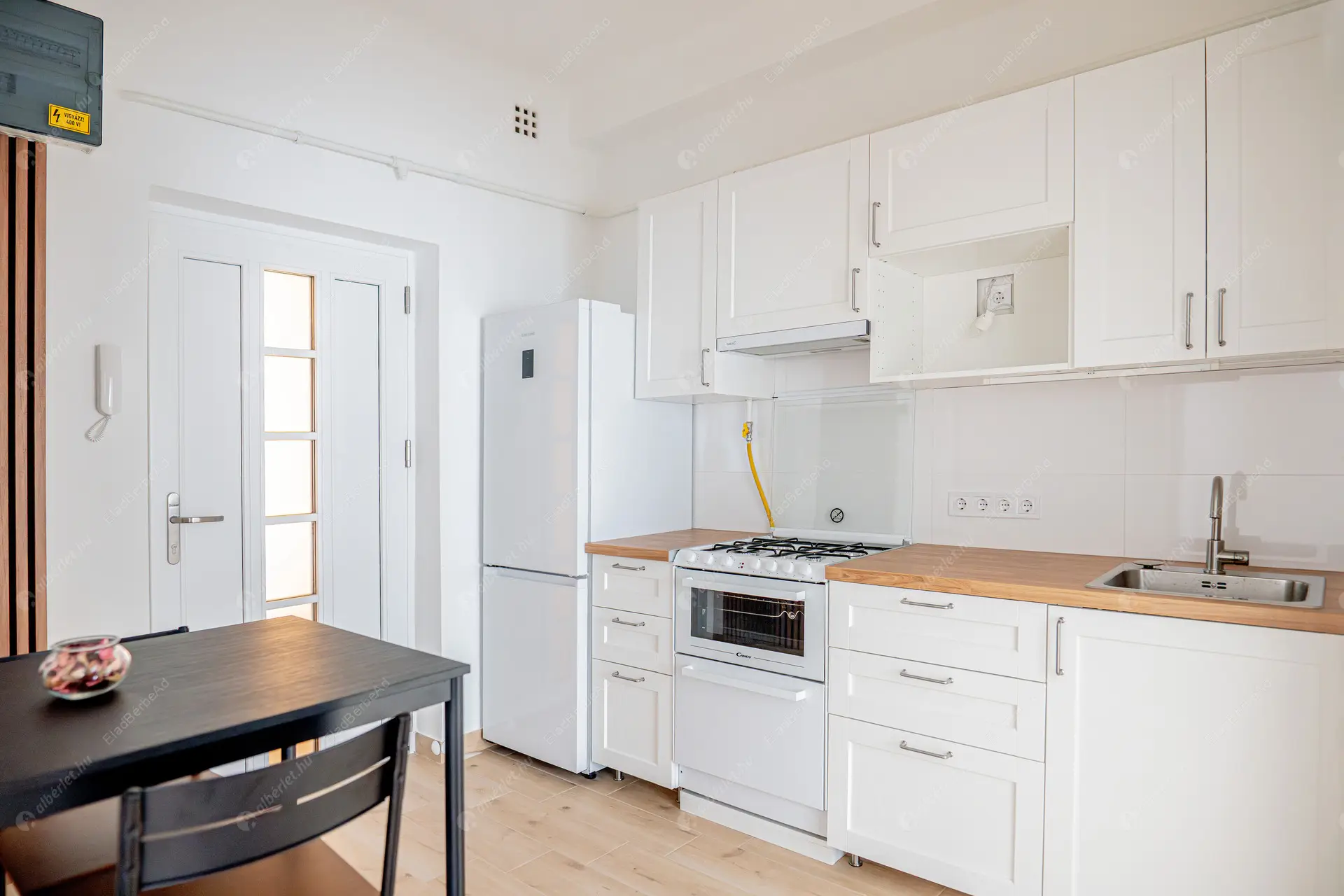 Kiadó albérlet 300000 Ft/hó áron: Budapest, VII. kerület  Murányi utca. Mérete: 41 nm, 1 szobás | Alberlet.hu - 6543608