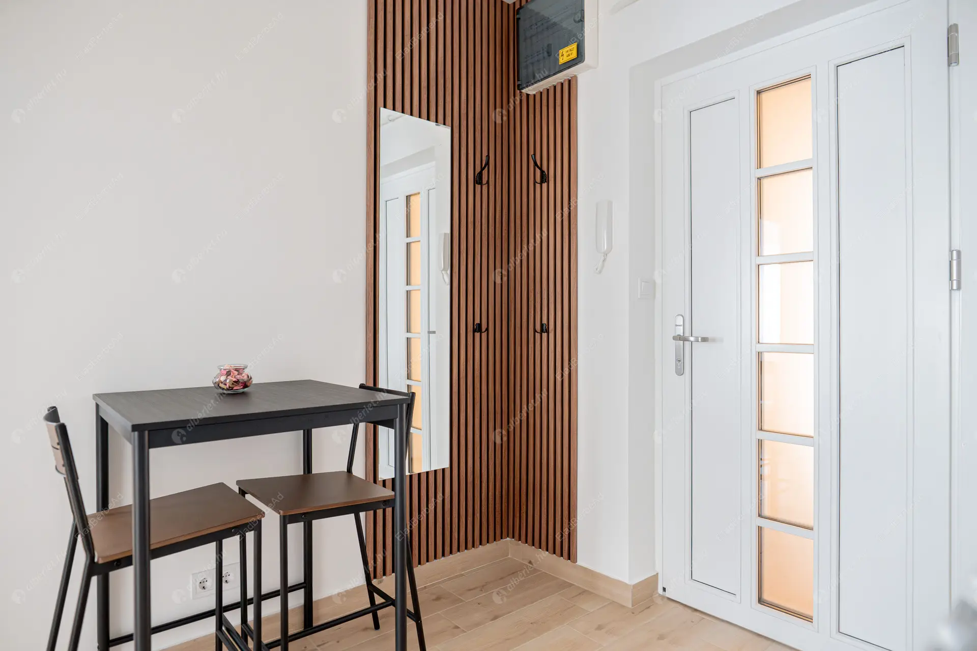 Kiadó albérlet 300000 Ft/hó áron: Budapest, VII. kerület  Murányi utca. Mérete: 41 nm, 1 szobás | Alberlet.hu - 6543609