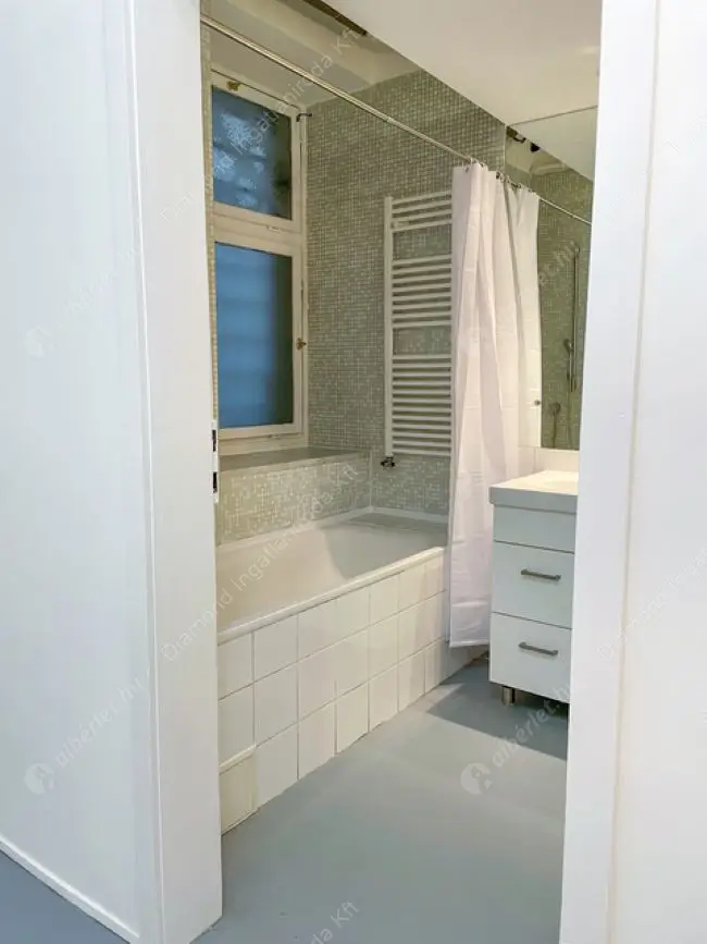 Kiadó albérlet 300000 Ft/hó áron: Budapest, VII. kerület  Murányi utca. Mérete: 68 nm, 2 szobás | Alberlet.hu - 6612824