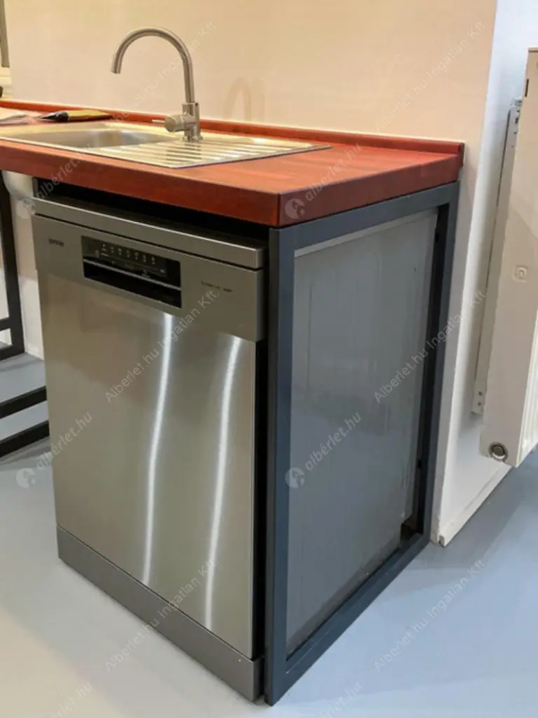 Kiadó albérlet 300000 Ft/hó áron: Budapest, VII. kerület  Murányi utca. Mérete: 68 nm, 2 szobás | Alberlet.hu - 6613114