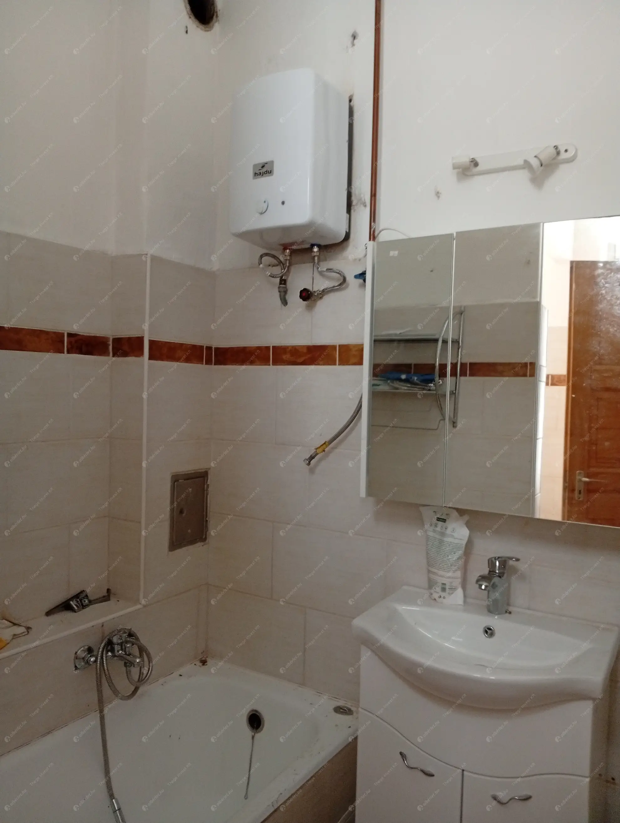 Kiadó albérlet 200000 Ft/hó áron: Budapest, VII. kerület  Nefelejcs utca. Mérete: 28 nm, 1 szobás | Alberlet.hu - 6596049