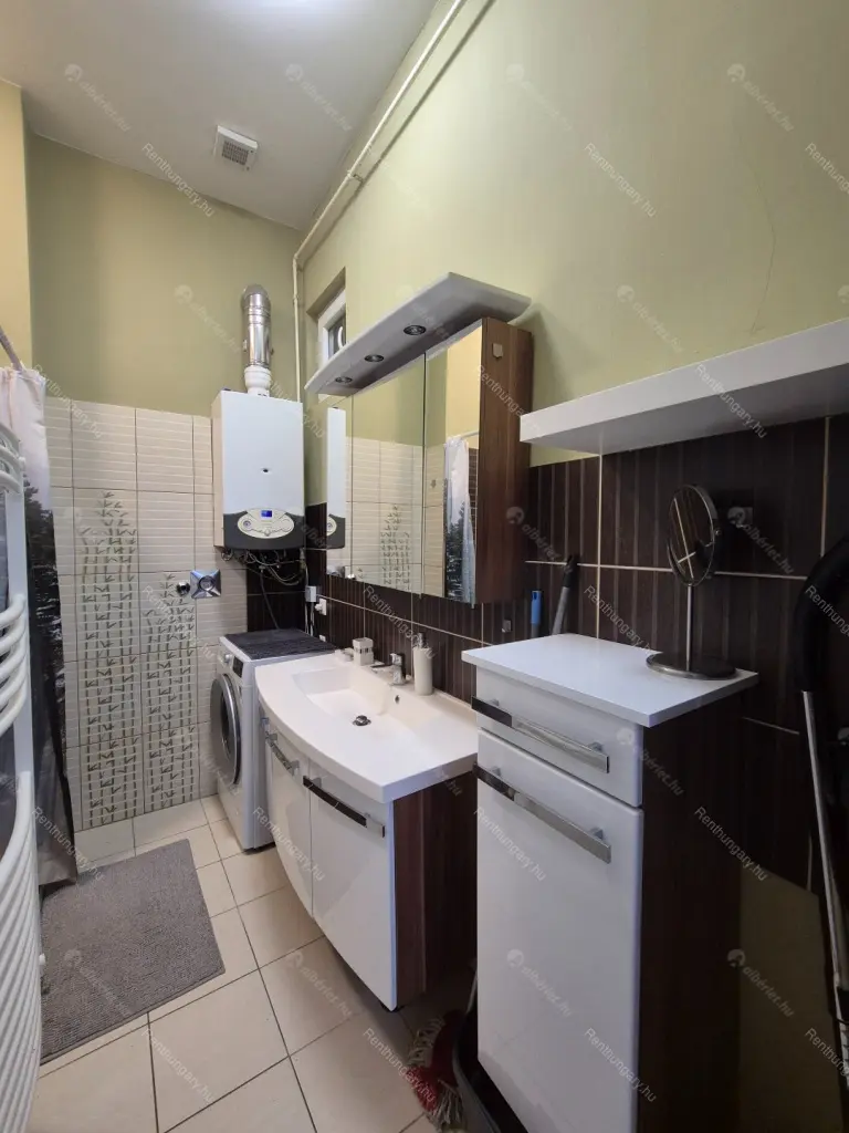 Kiadó albérlet 280000 Ft/hó áron: Budapest, VII. kerület  Nyár utca. Mérete: 49 nm, 2 szobás | Alberlet.hu - 6642647